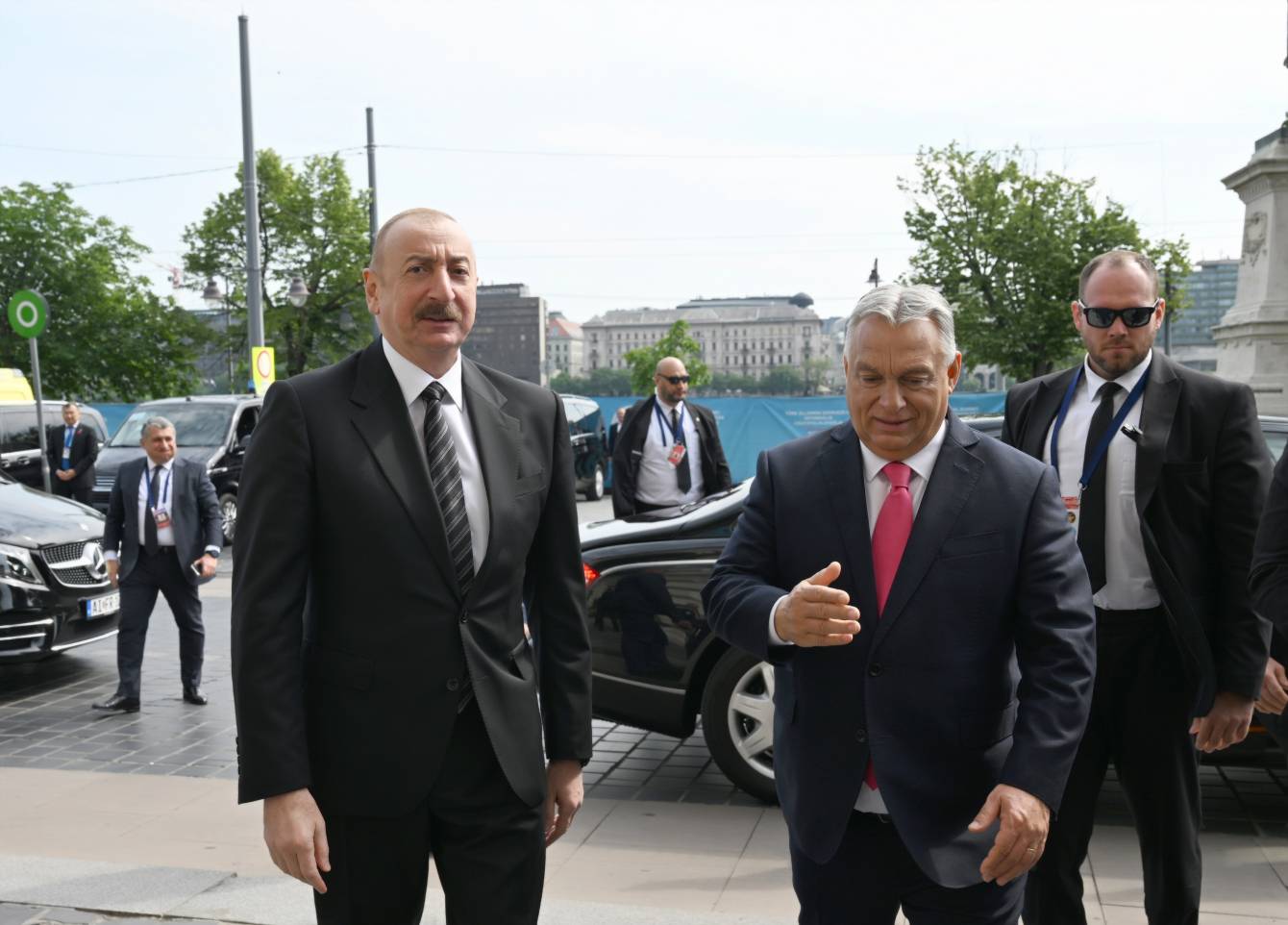 1747816086 2c7d3b528dee1d29a033f17c3e40184d