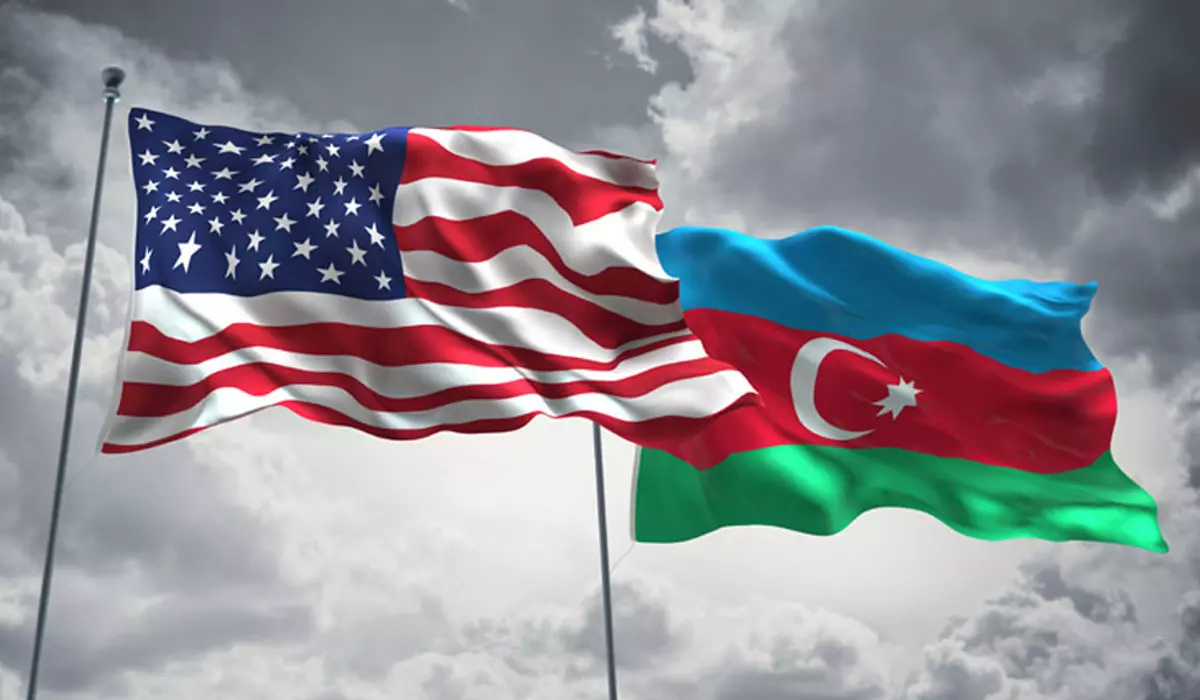 Us azerbaijanflags 900 c1 0 899 524 s1200x700