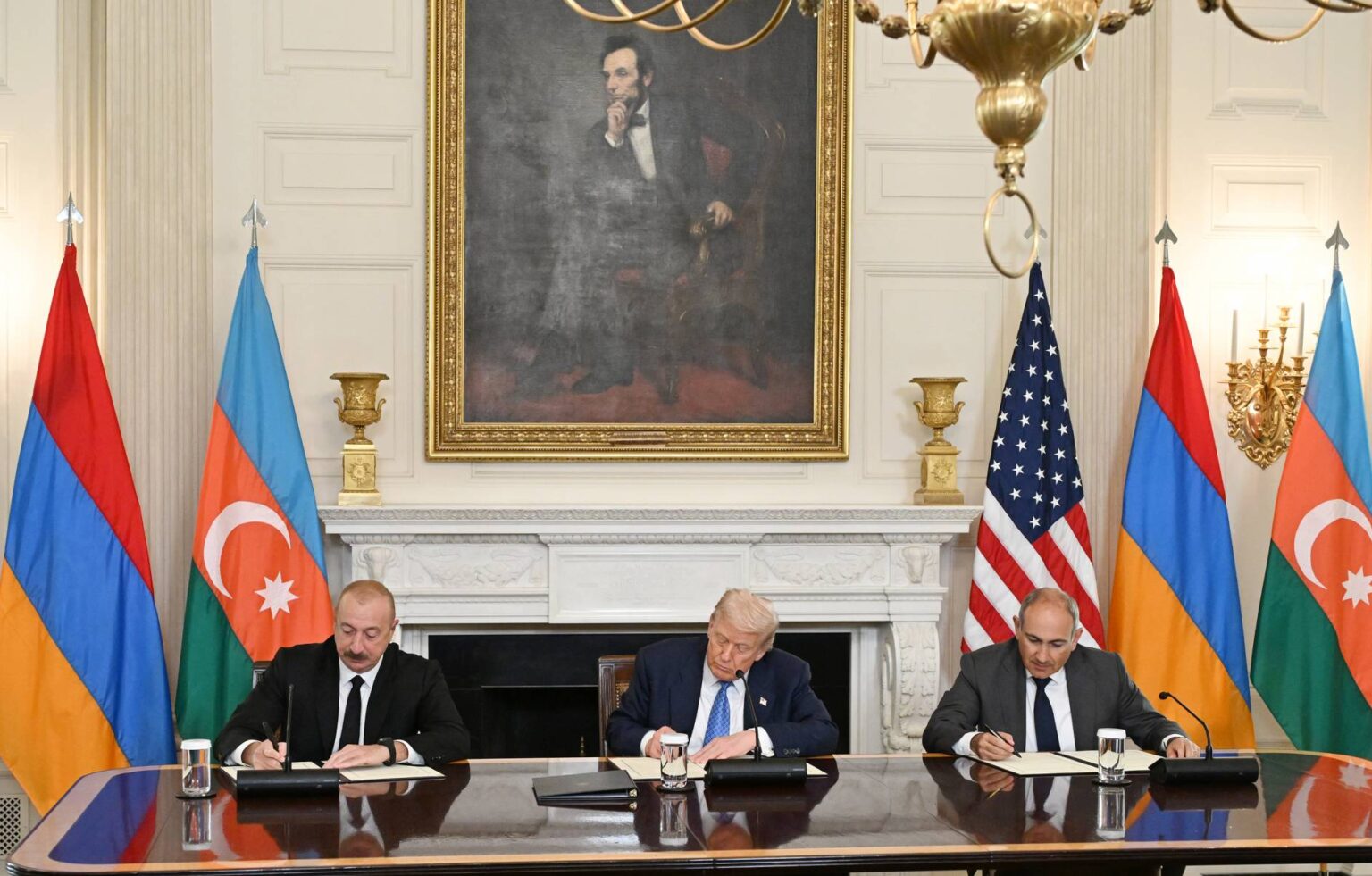 Ea2c711565dca2ccd8b9b9301d9571c8 8874126